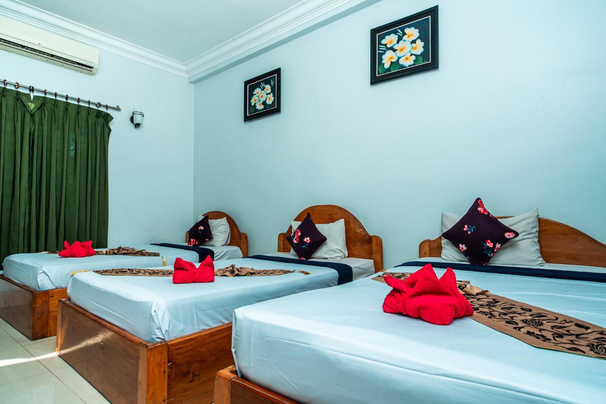 Golden Papaya Guesthouse Сіємреап Екстер'єр фото