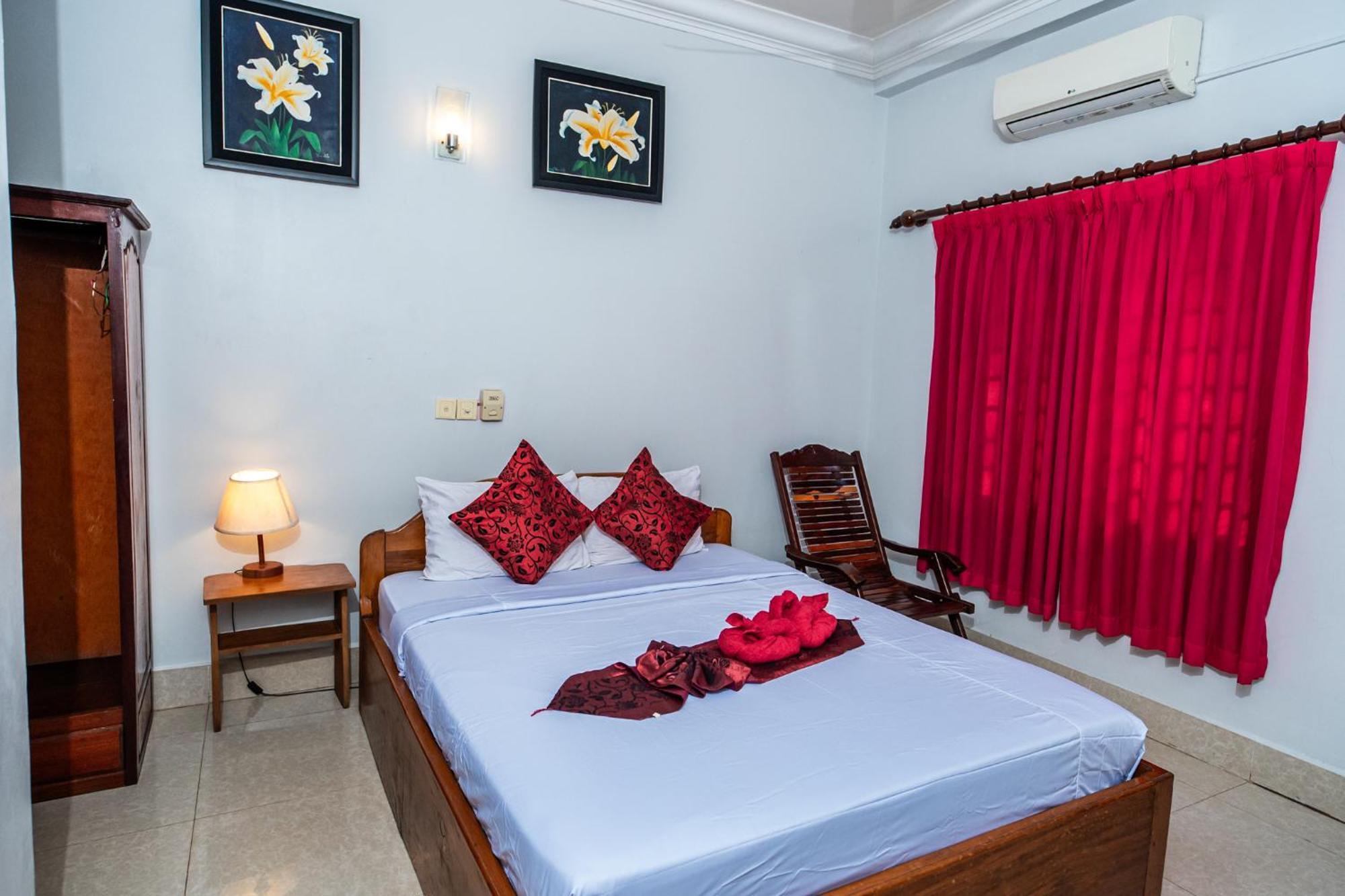 Golden Papaya Guesthouse Сіємреап Екстер'єр фото