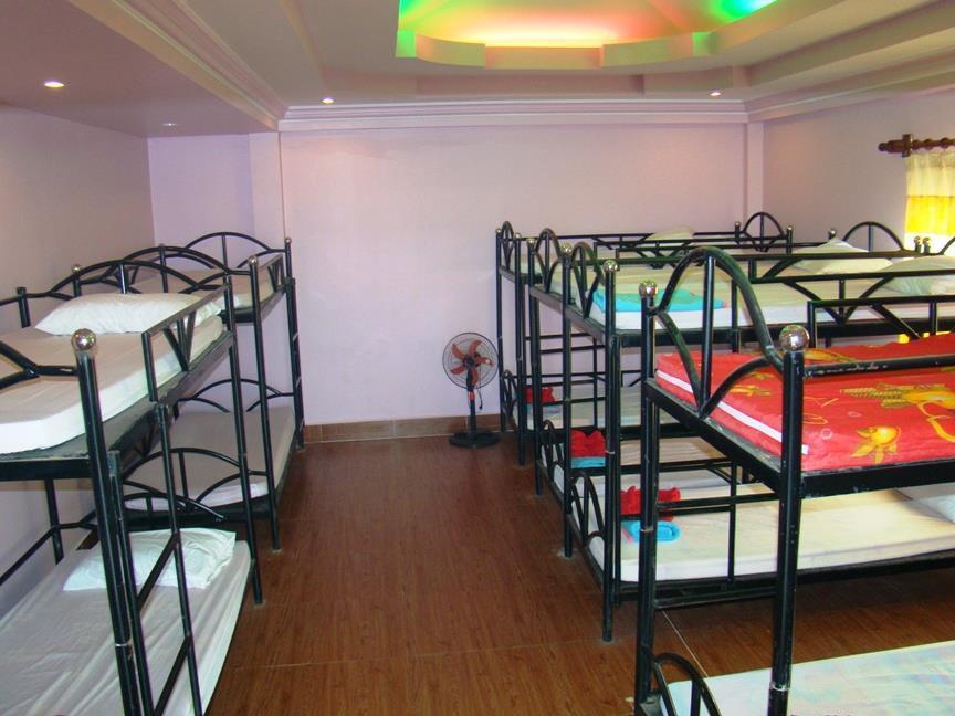 Golden Papaya Guesthouse Сіємреап Екстер'єр фото